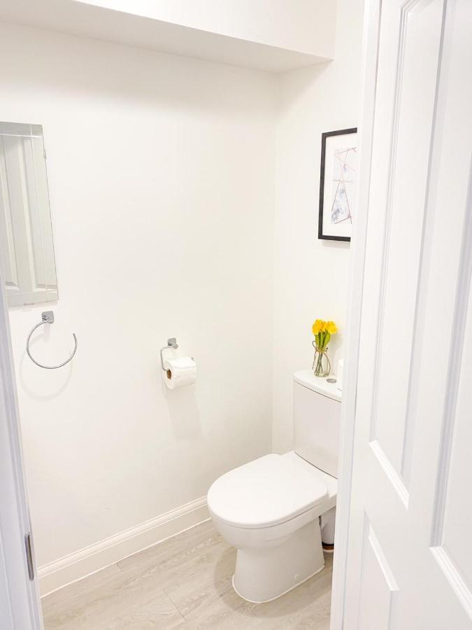 Tudors Esuites 3 Bed House Garden & Netflix Birmingham Eksteriør billede