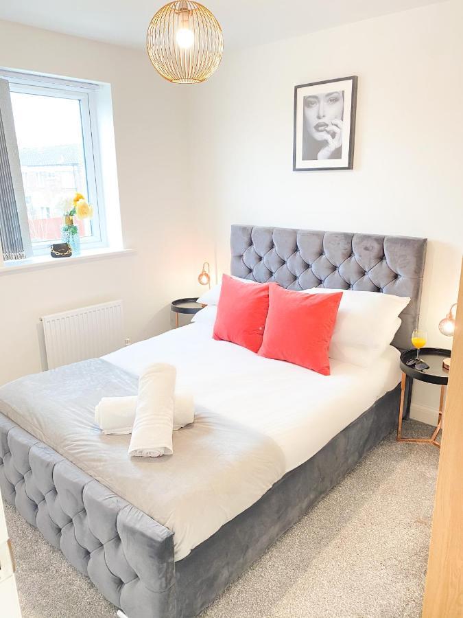 Tudors Esuites 3 Bed House Garden & Netflix Birmingham Eksteriør billede